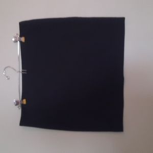 New York & Co Black straight skirt with back zipper (no size tag) sz L